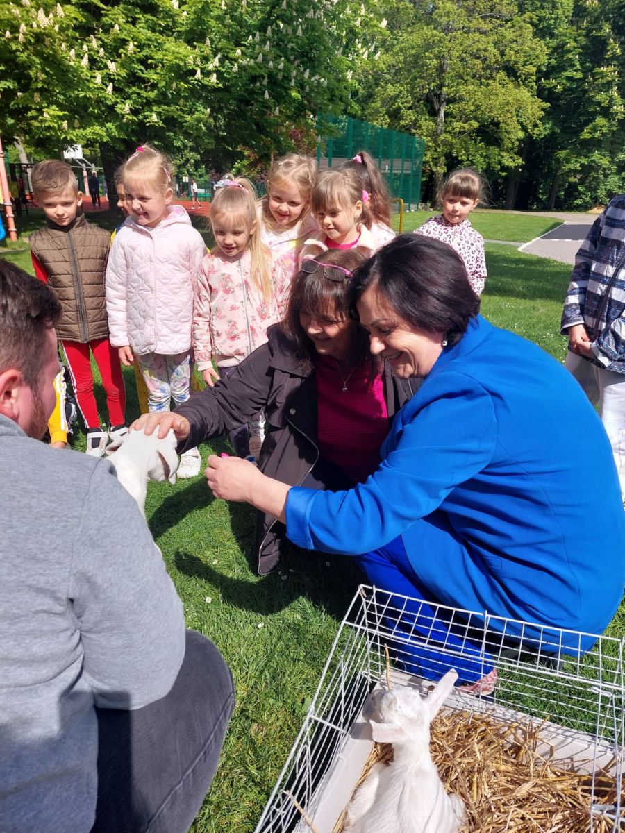 Zdjęcie: WIZYTA NIECODZIENNYCH GOŚCI W NASZEJ SZKOLE